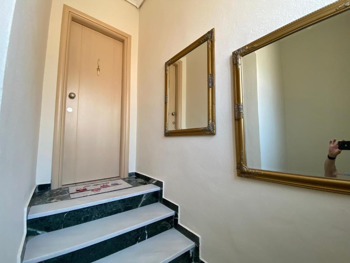 Cozy And Quiet Mini City Apartment Трикала Экстерьер фото