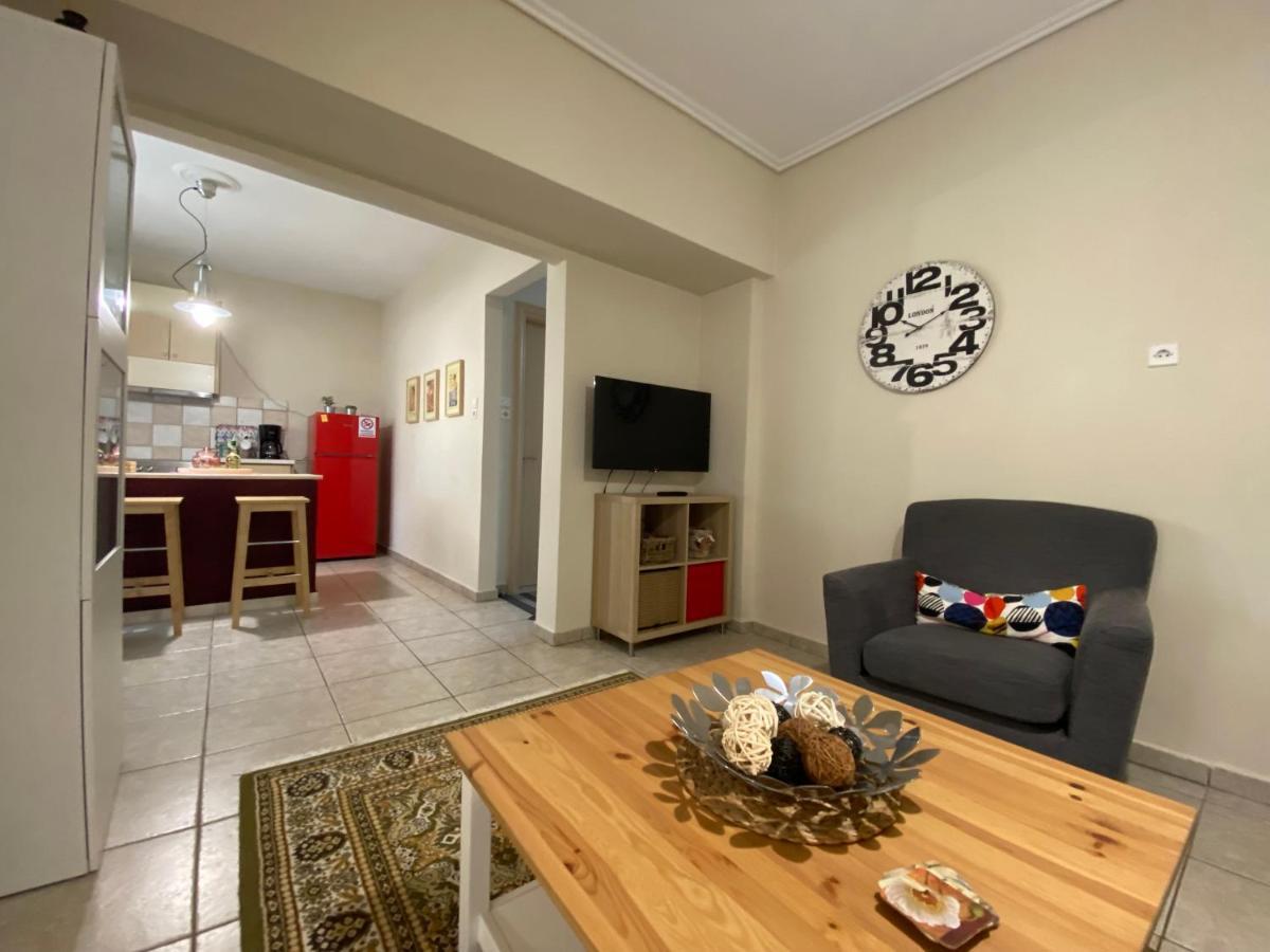 Cozy And Quiet Mini City Apartment Трикала Экстерьер фото