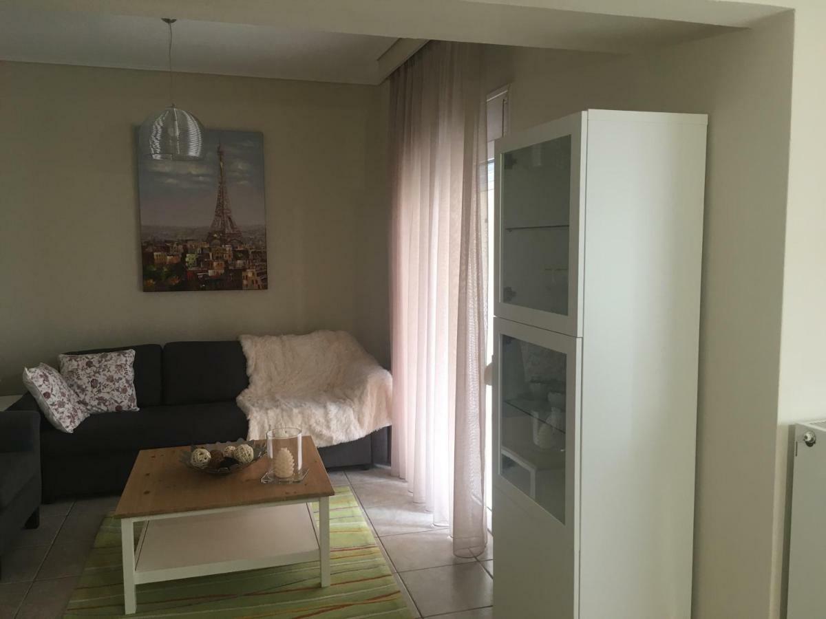 Cozy And Quiet Mini City Apartment Трикала Экстерьер фото